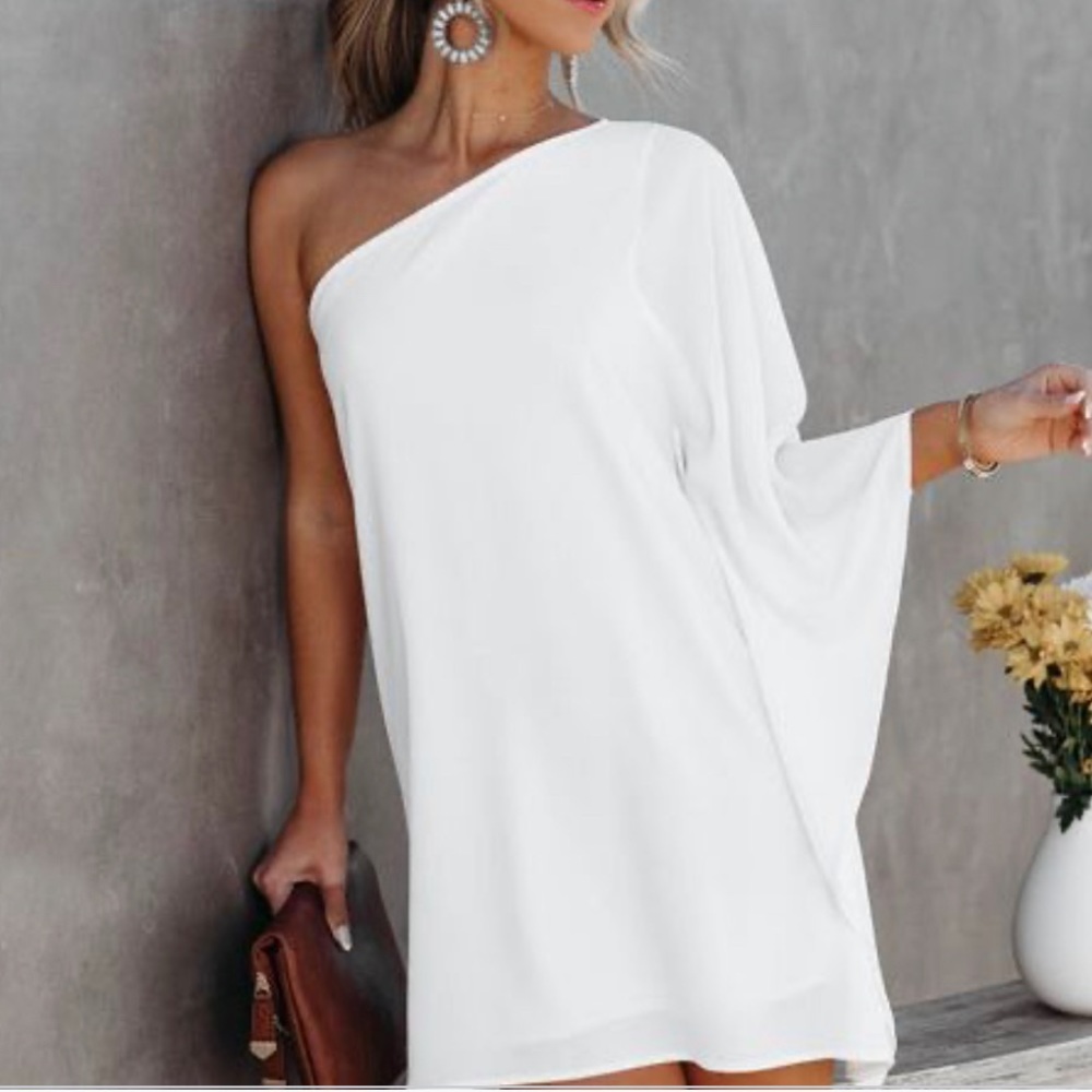 Vici Side to Side one shoulder white dress